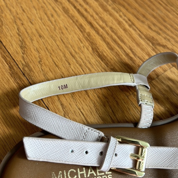 Michael Kors Sandals - Picture 4 of 4